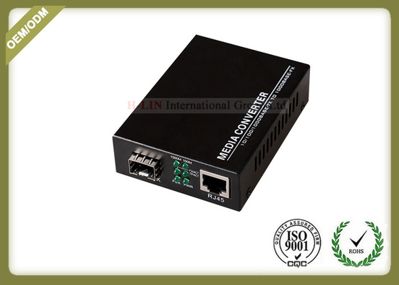 China Gigabit 10/100/1000M Fiber Optic Media Converter with SC or SFP Port with 20~80km supplier