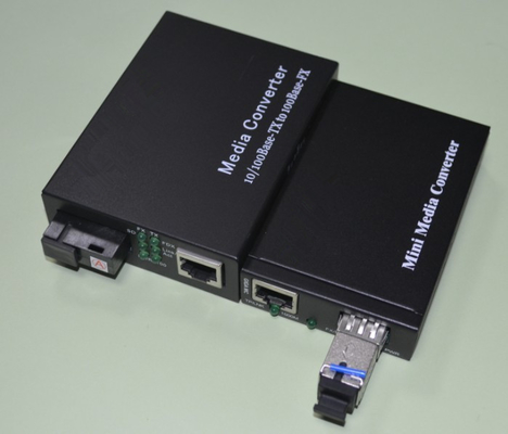 10/100M SFP Fiber Optic Media Converter With 1 SFP Slot  RJ45 Port External Power supplier